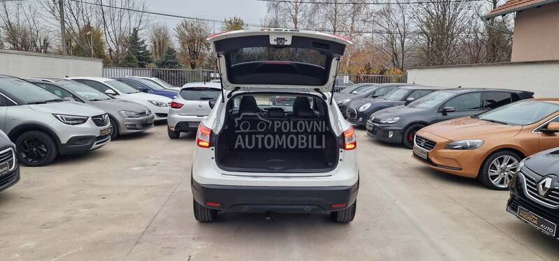 Nissan Qashqai TECNA P E R L A BELA
