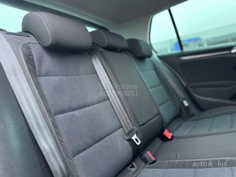 Volkswagen Golf 6 1.6 TDI / NAV / LED