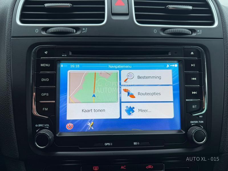 Volkswagen Golf 6 1.6 TDI / NAV / LED