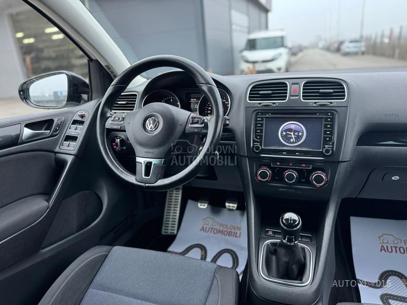 Volkswagen Golf 6 1.6 TDI / NAV / LED