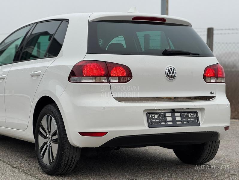 Volkswagen Golf 6 1.6 TDI / NAV / LED
