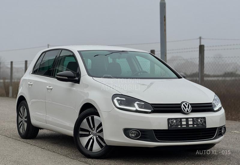 Volkswagen Golf 6 1.6 TDI / NAV / LED