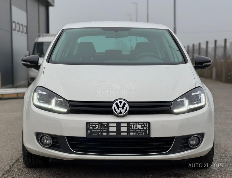Volkswagen Golf 6 1.6 TDI / NAV / LED