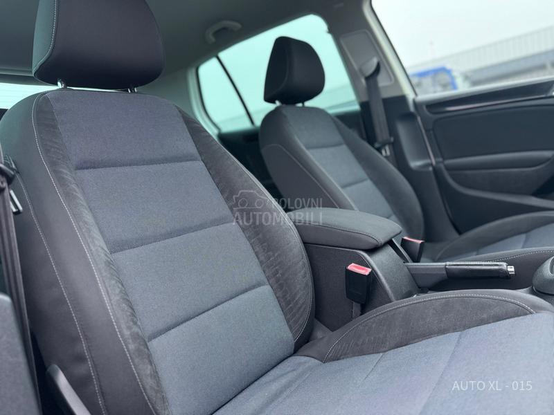 Volkswagen Golf 6 1.6 TDI / NAV / LED