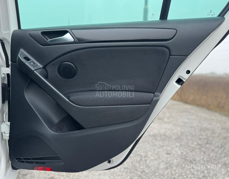 Volkswagen Golf 6 1.6 TDI / NAV / LED