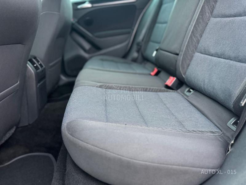 Volkswagen Golf 6 1.6 TDI / NAV / LED