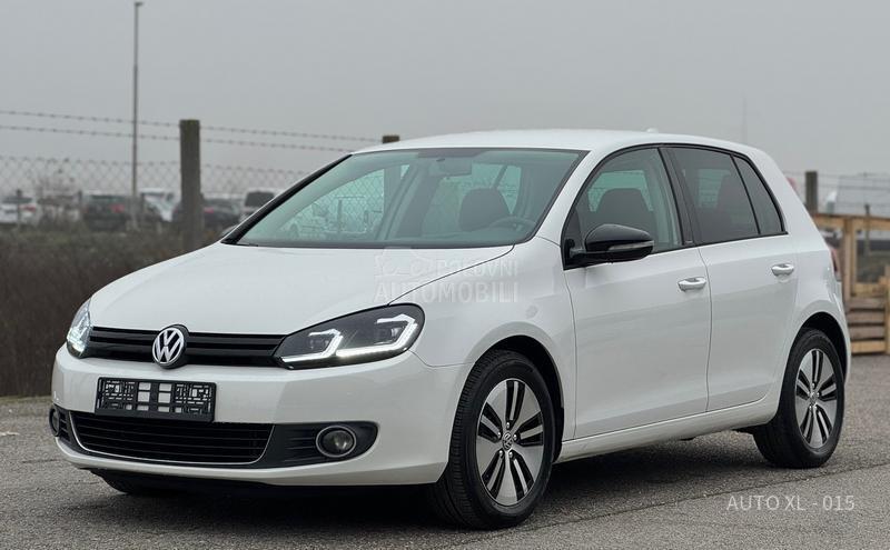 Volkswagen Golf 6 1.6 TDI / NAV / LED