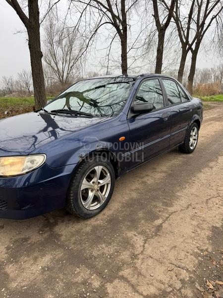 Mazda 323 