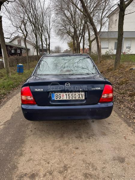 Mazda 323 