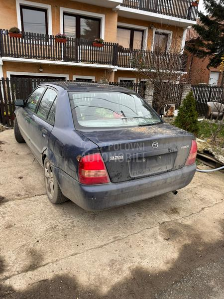 Mazda 323 