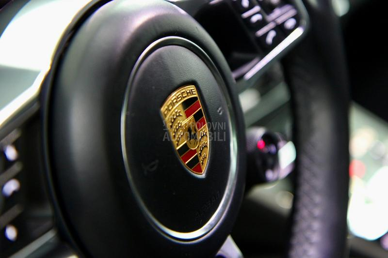 Porsche Cayenne 3.0 V6