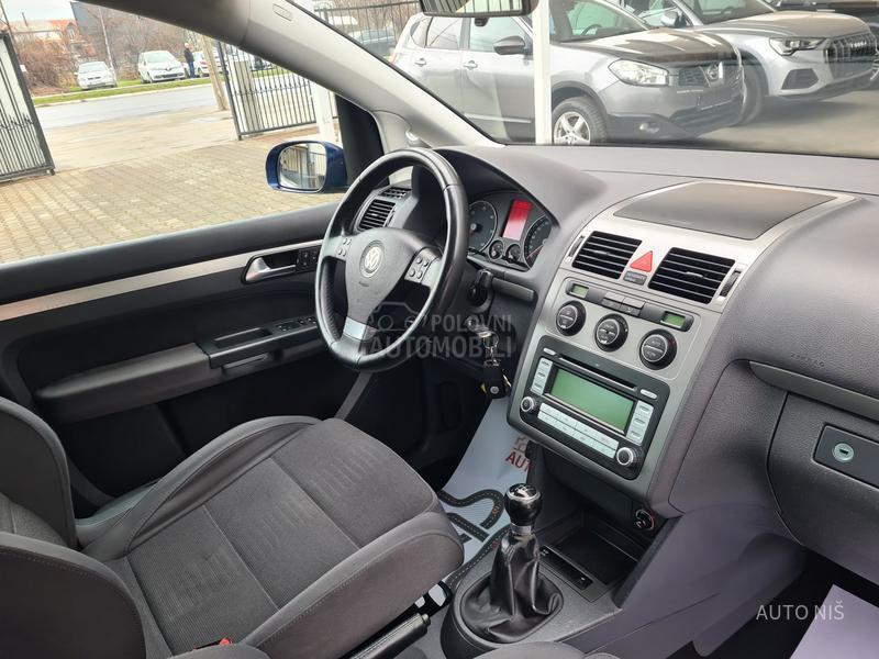 Volkswagen Touran HIGHLINE