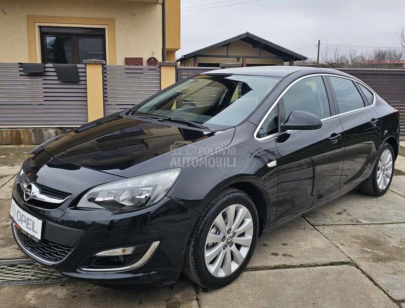 Opel Astra J //COSMO