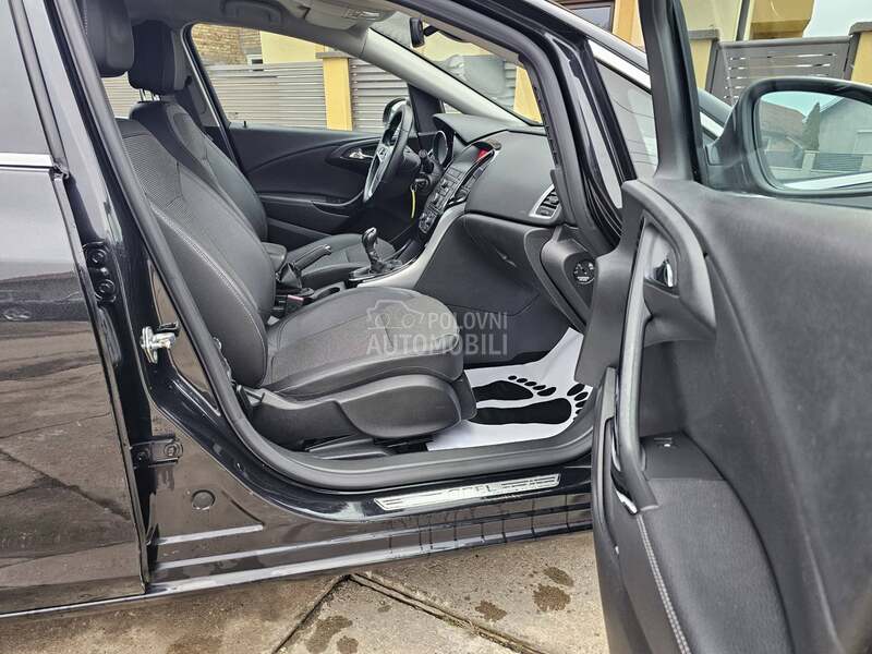 Opel Astra J //COSMO