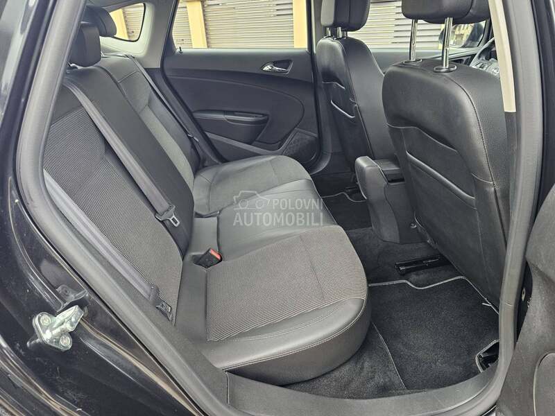 Opel Astra J //COSMO