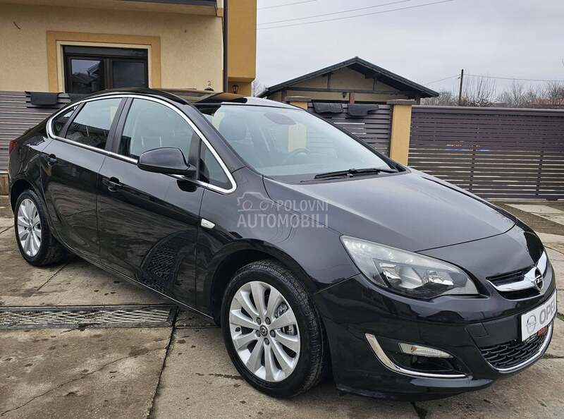 Opel Astra J //COSMO