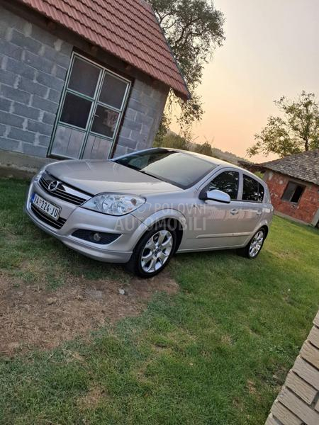 Opel Astra H 