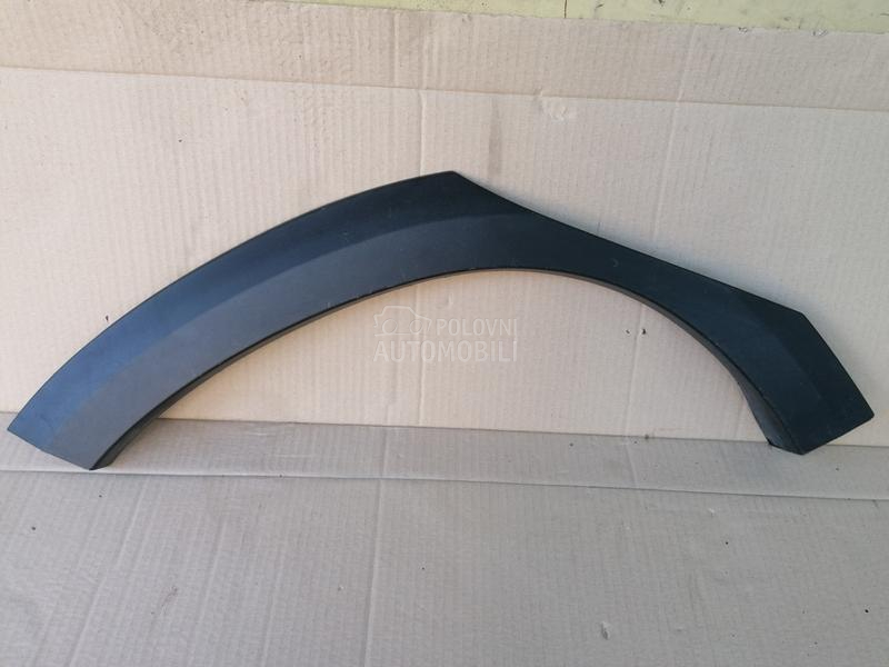 Zadnja desna lajsna ruba