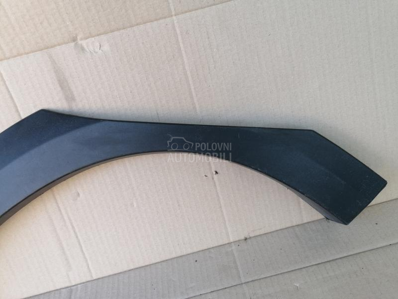 Zadnja desna lajsna ruba