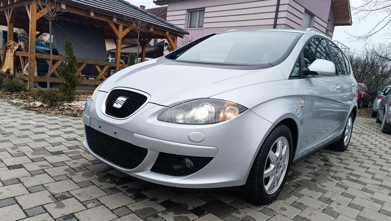 Seat Altea XL 2.0 TDI-  DSG