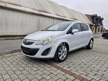 Opel Corsa D 1.2b-p l i n cosmo