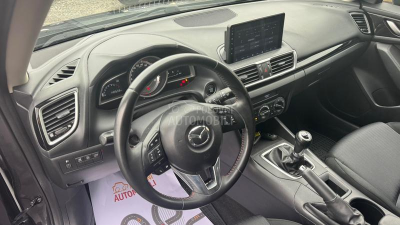 Mazda 3 1.5b SkYactive