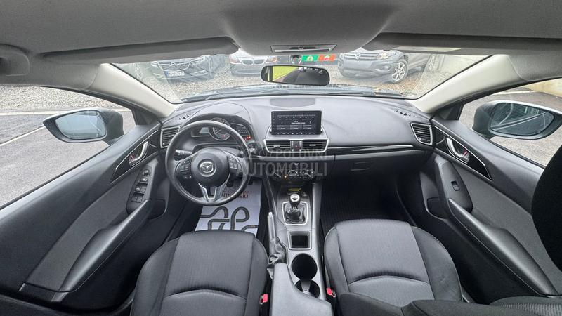 Mazda 3 1.5b SkYactive