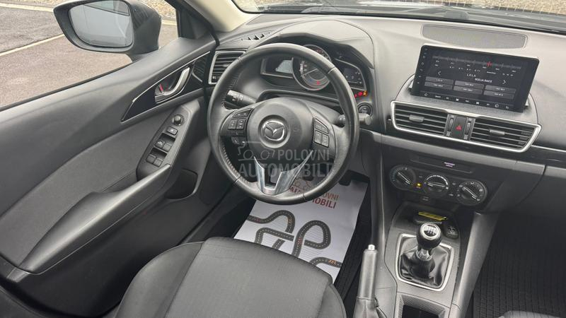 Mazda 3 1.5b SkYactive