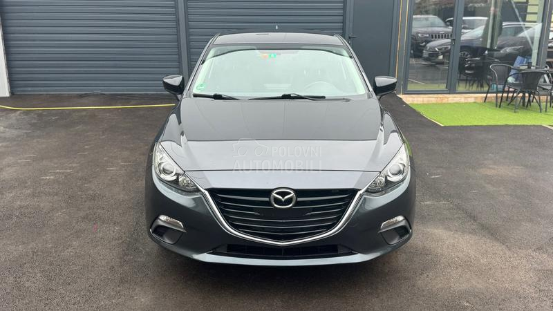 Mazda 3 1.5b SkYactive