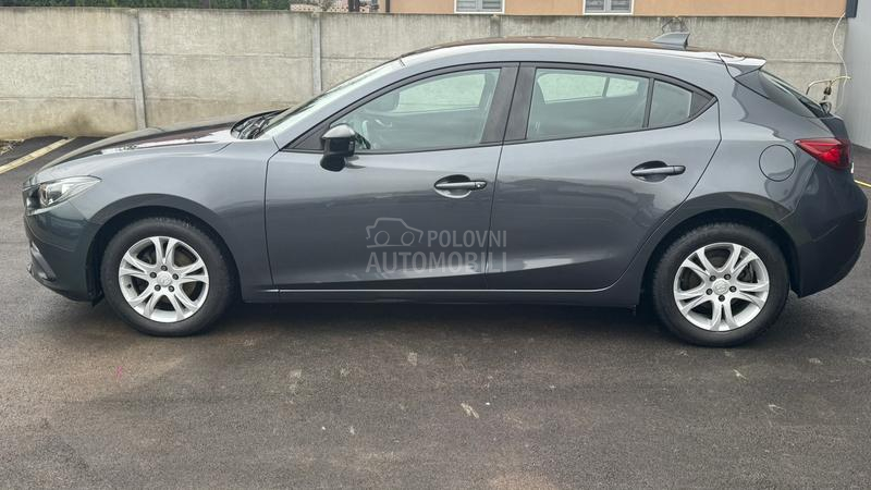 Mazda 3 1.5b SkYactive