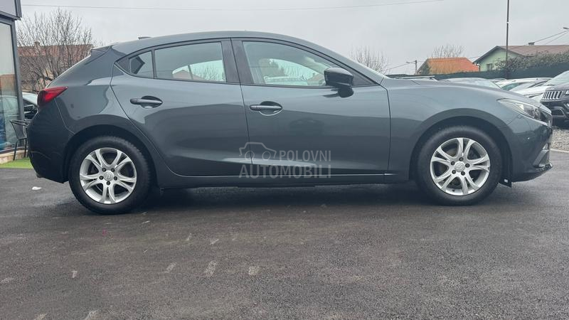 Mazda 3 1.5b SkYactive