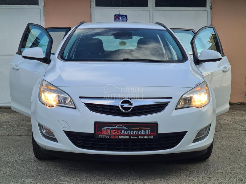 Opel Astra J 1.7cdti ENJOY