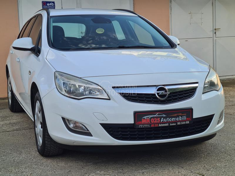 Opel Astra J 1.7cdti ENJOY