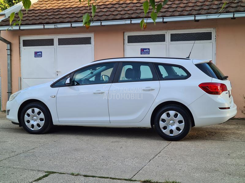 Opel Astra J 1.7cdti ENJOY