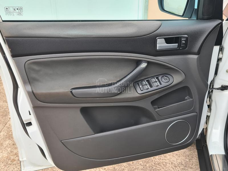 Ford Kuga 2.0tdci 4x4 TITANIUM