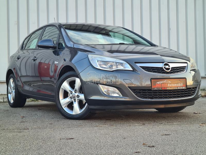 Opel Astra J 1.7cdti ENJOY