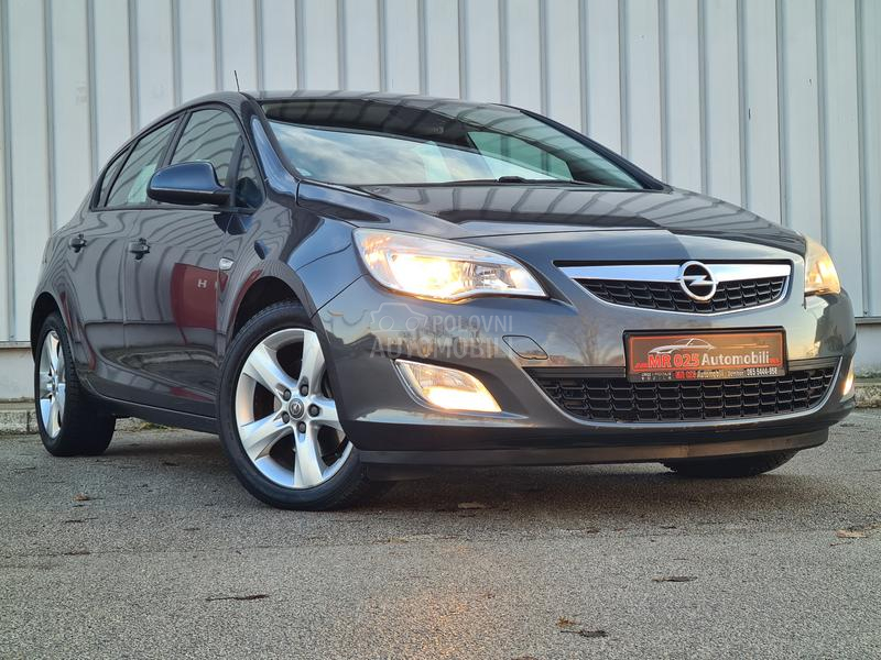 Opel Astra J 1.7cdti ENJOY