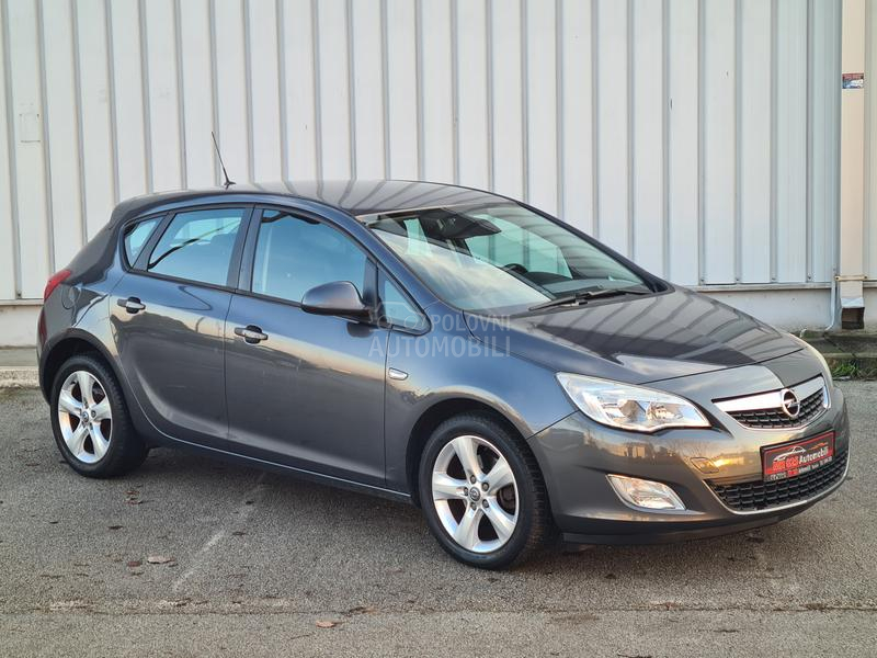 Opel Astra J 1.7cdti ENJOY