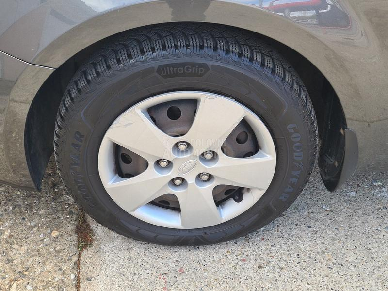 Kia cee`d 1.4 Cvvt model