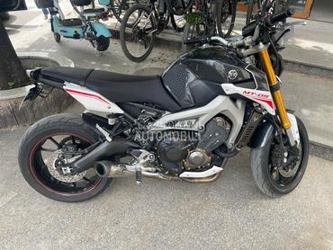 SEDISTE YAMAHA MT09