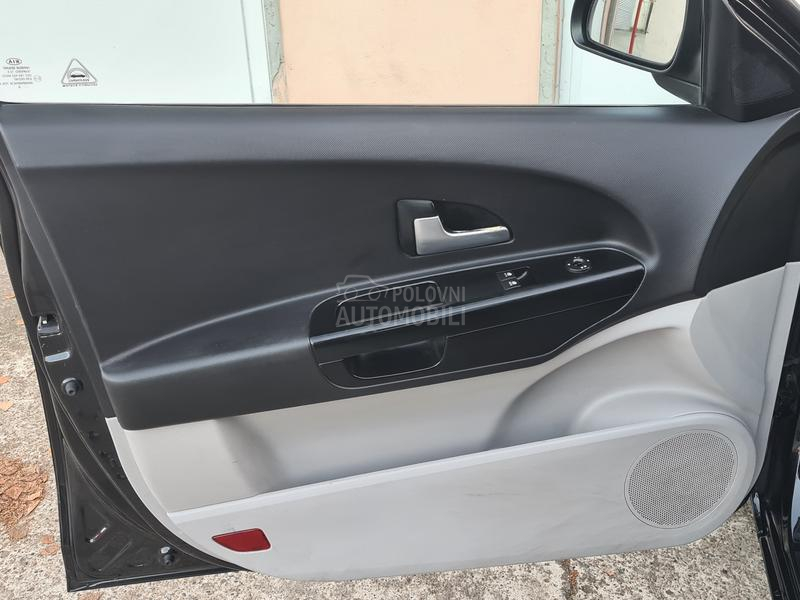 Kia cee`d 1.6 Champion