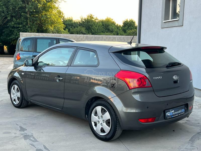 Kia cee`d 1.4b LX FRESH