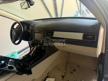 Instrumet tabla za Volkswagen Touareg od 2010. do 2015. god.