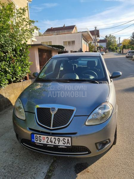 Lancia Ypsilon 1.2 b