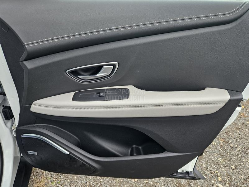 Renault Scenic 1.2 BOSE F.U.L.L