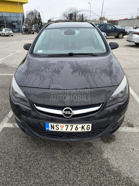 Opel Astra J 
