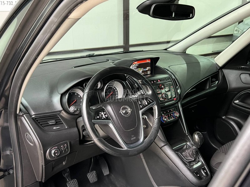 Opel Zafira 