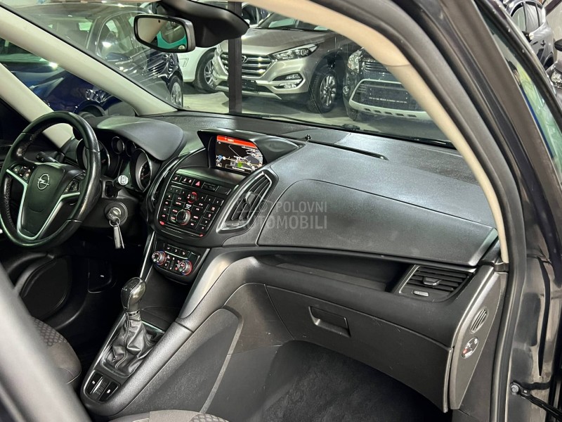 Opel Zafira 