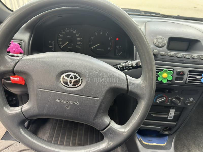 Toyota Corolla 1.4 vvti