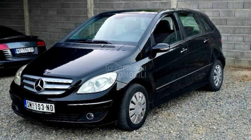 Mercedes Benz B 180 